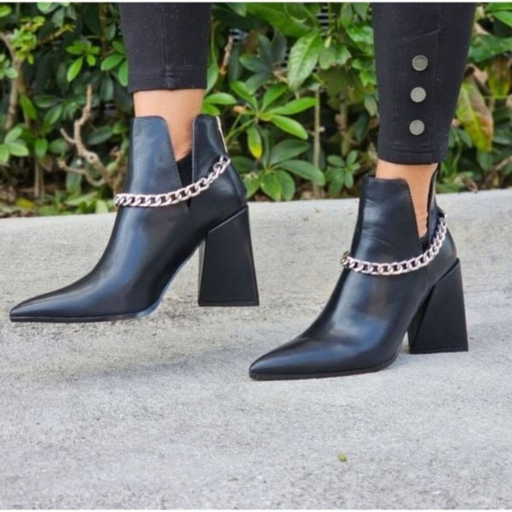 Women's Black Block Heel Chelsea Boots